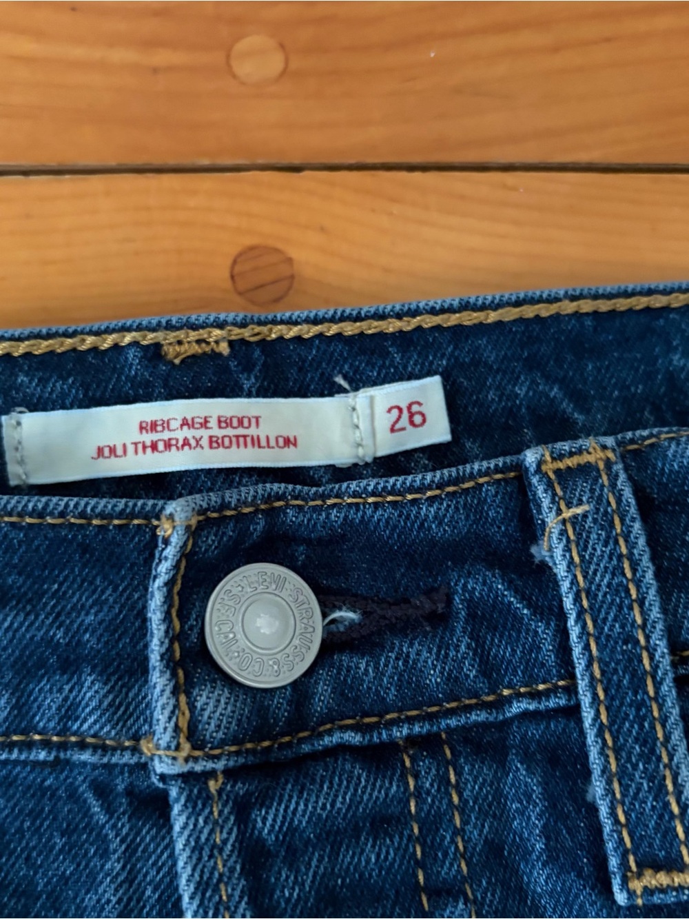 Levis Ribcage Bootcut - Picture 5 of 11